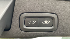 Volvo XC60 2.0 B5P Plus Dark 5dr AWD Geartronic Petrol Estate